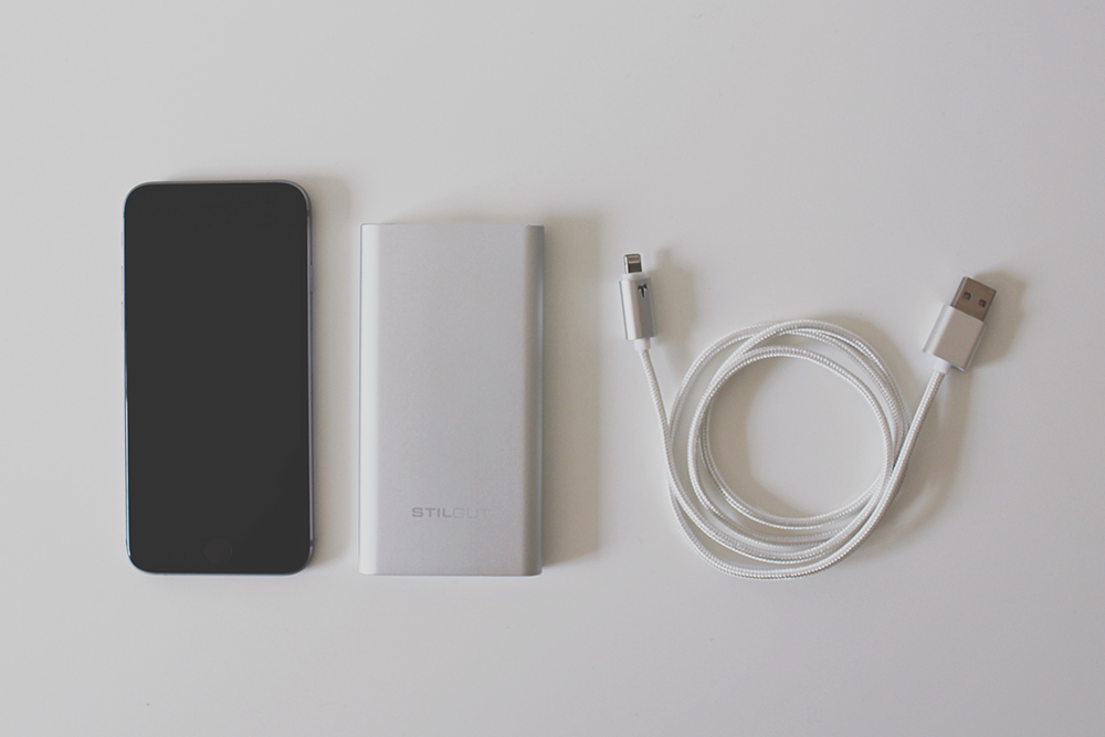 StilGut Powerbank Ultra Slim und Magic Lightning Kabel im Test (+Gewinnspiel) StilGut Powerbank Ultra Slim und Magic Lightning Kabel im Test (+Gewinnspiel)