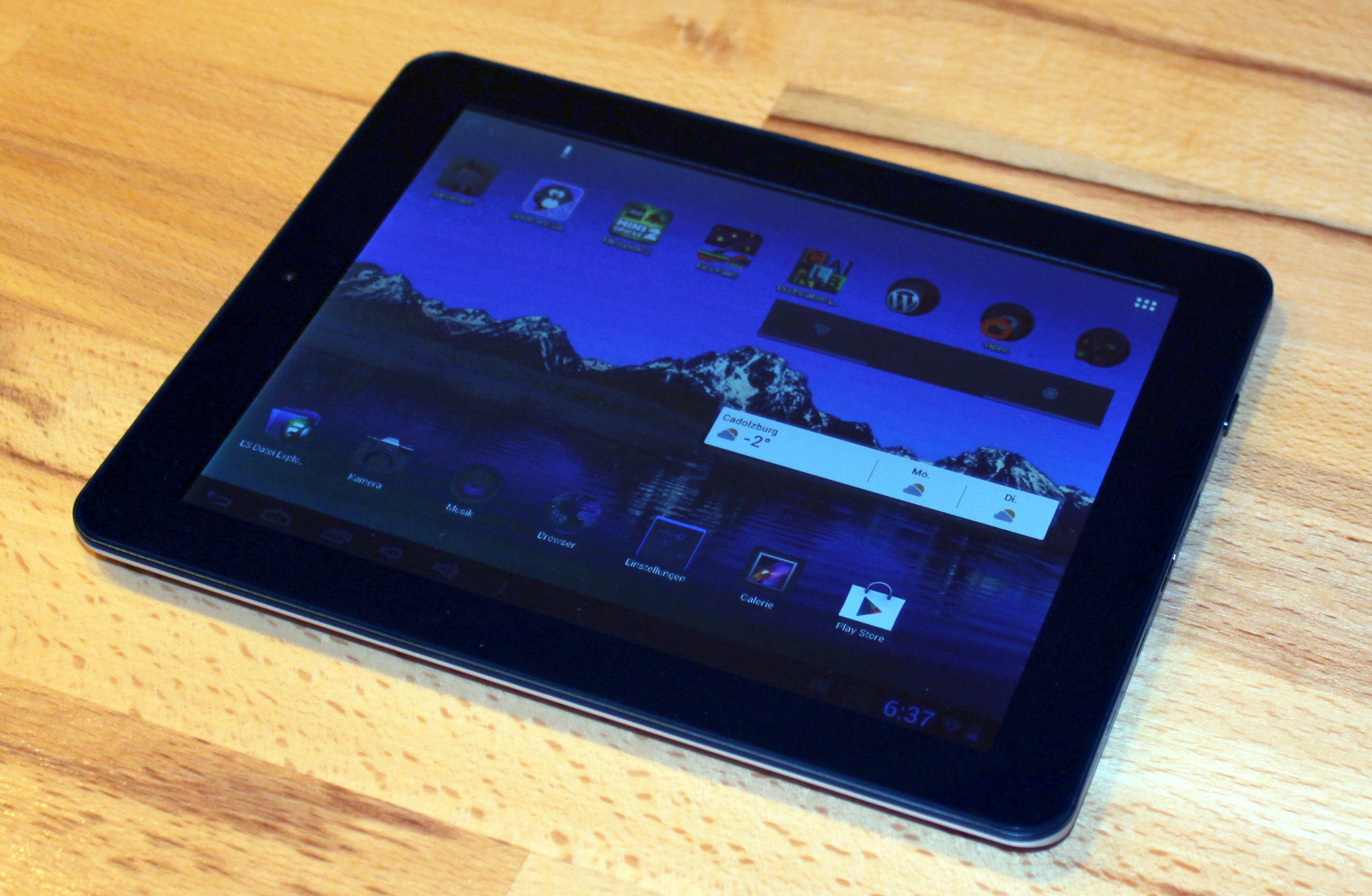 Pearl Touchlet X8